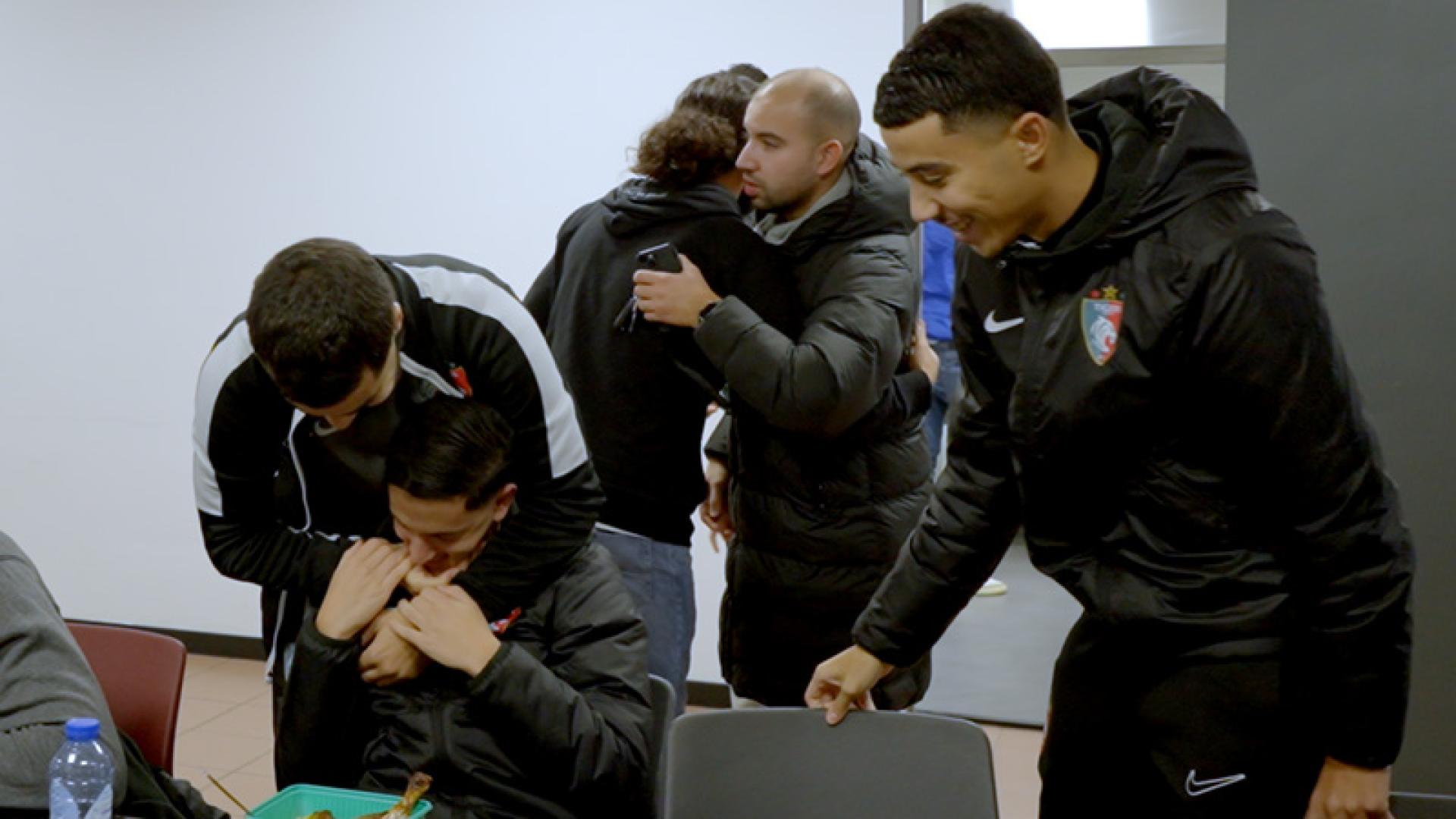 Groep jongeren - foto Cinedoc