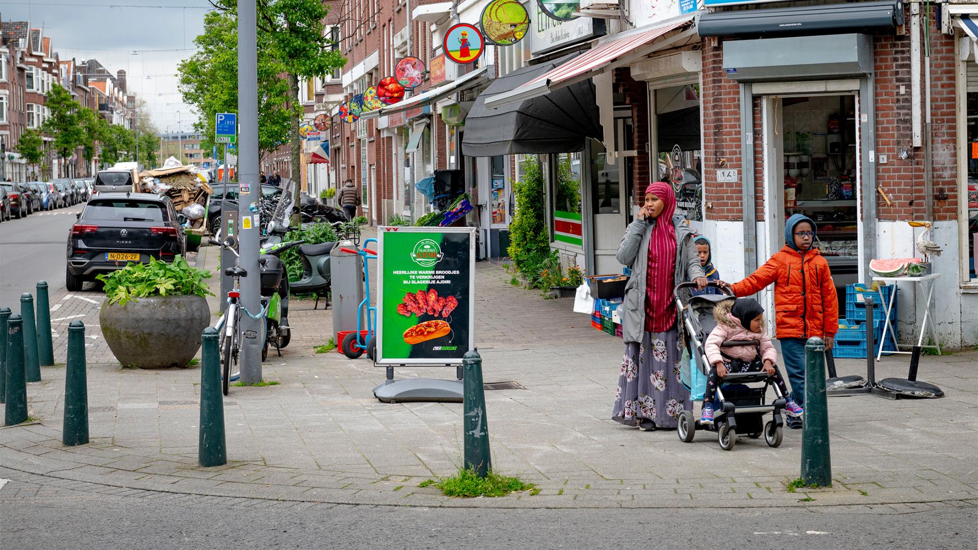 Straatbeeld - foto Robert Lagendijk ┬®