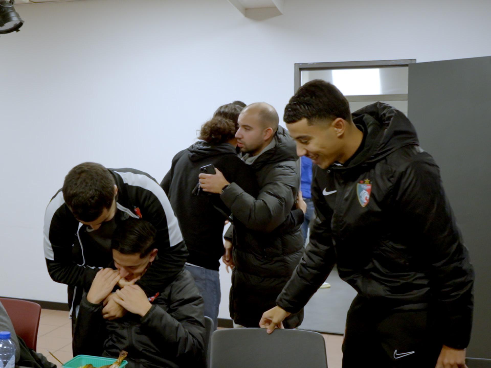 Groep jongeren - foto Cinedoc
